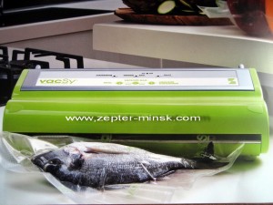 Аппарат для герметичной упаковки пакетов с насосом Цептер 335 евро по курсу нацбанка